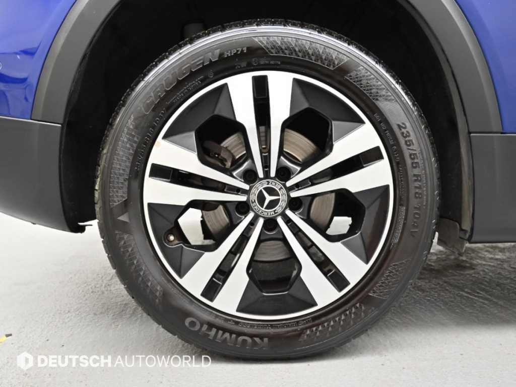 Mercedes-Benz GLB-Class — photo 05