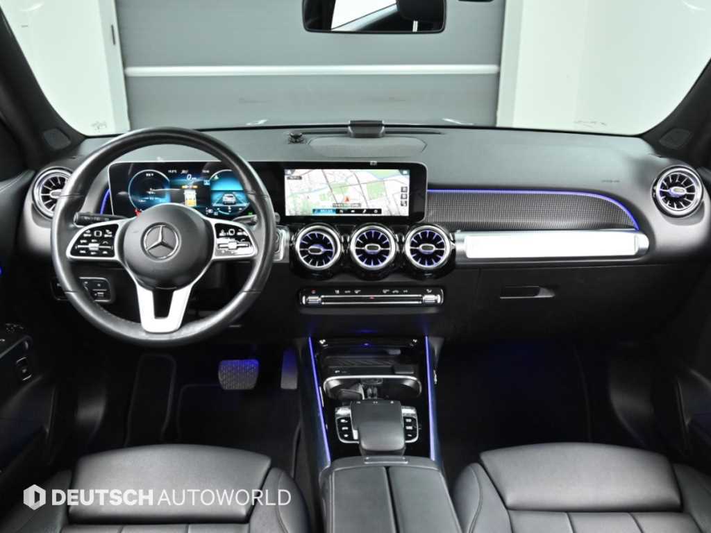 Mercedes-Benz GLB-Class — photo 07
