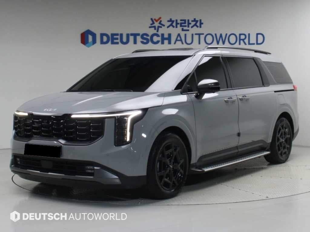 Kia Carnival — photo 01