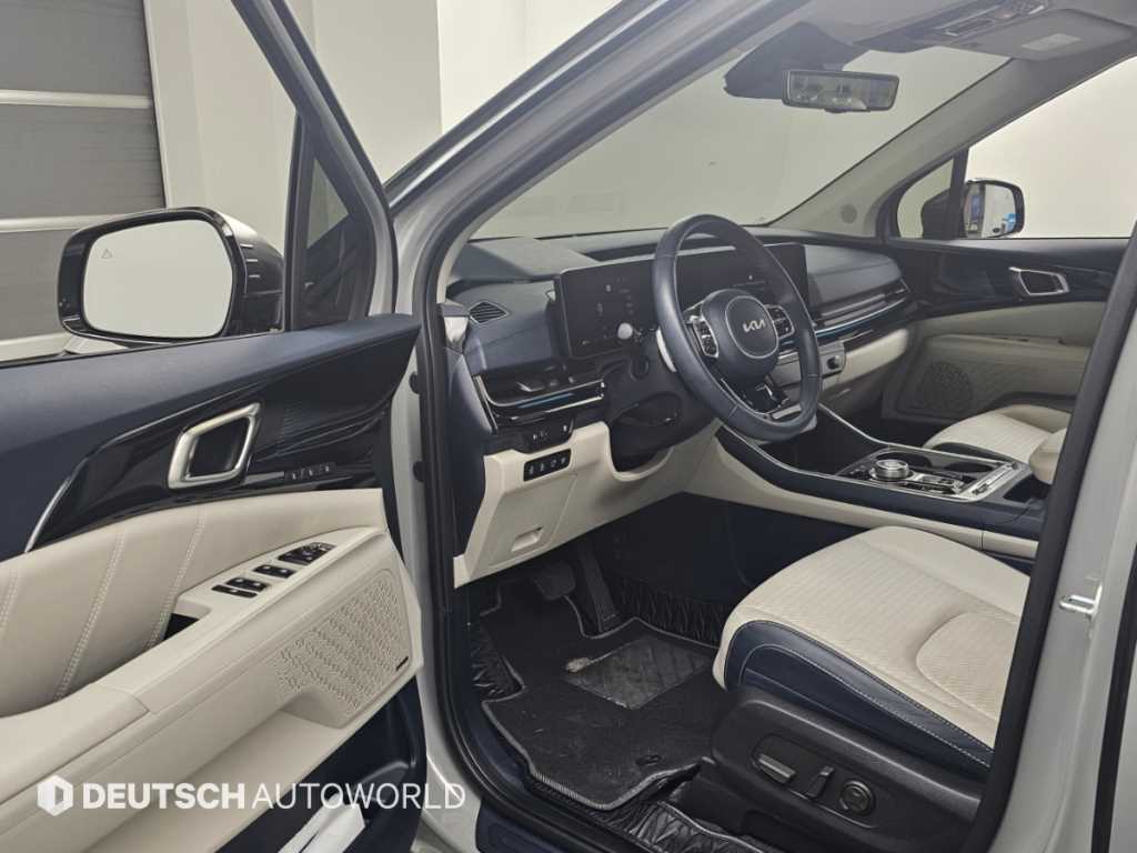 Kia Carnival — photo 11