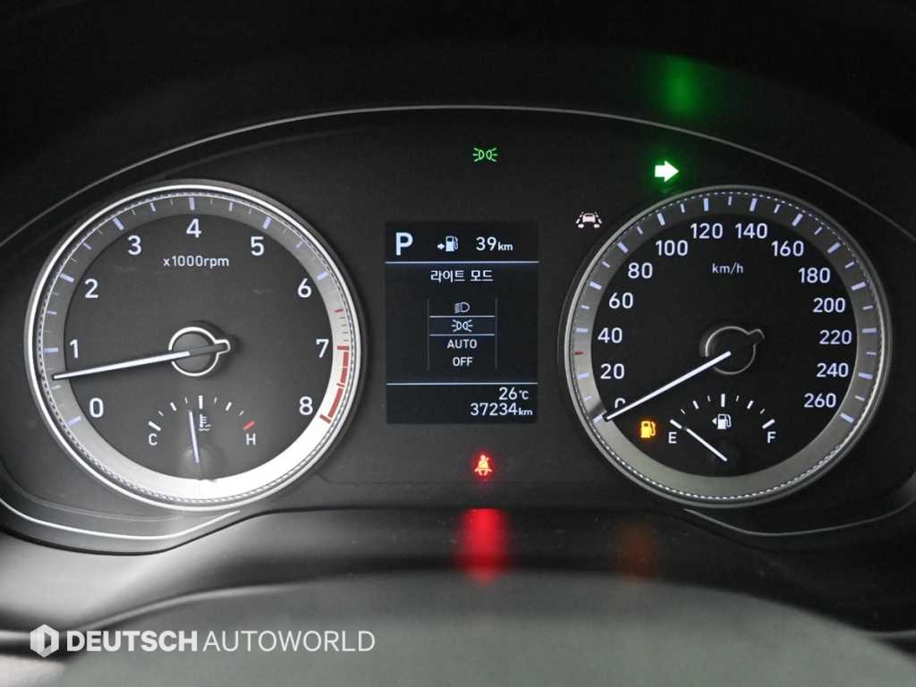 Hyundai Grandeur — photo 08