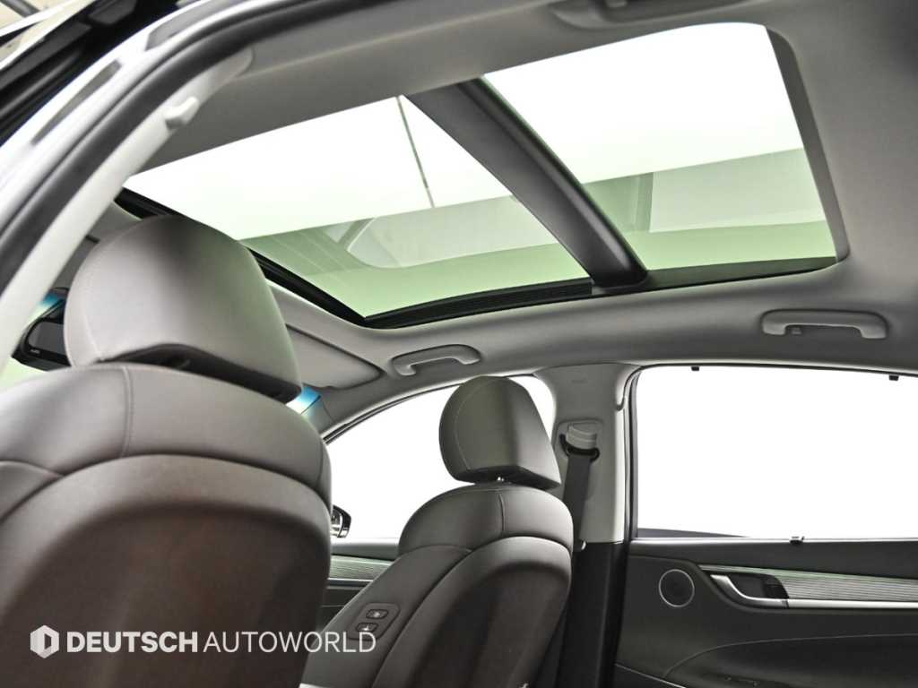 Hyundai Grandeur — photo 18