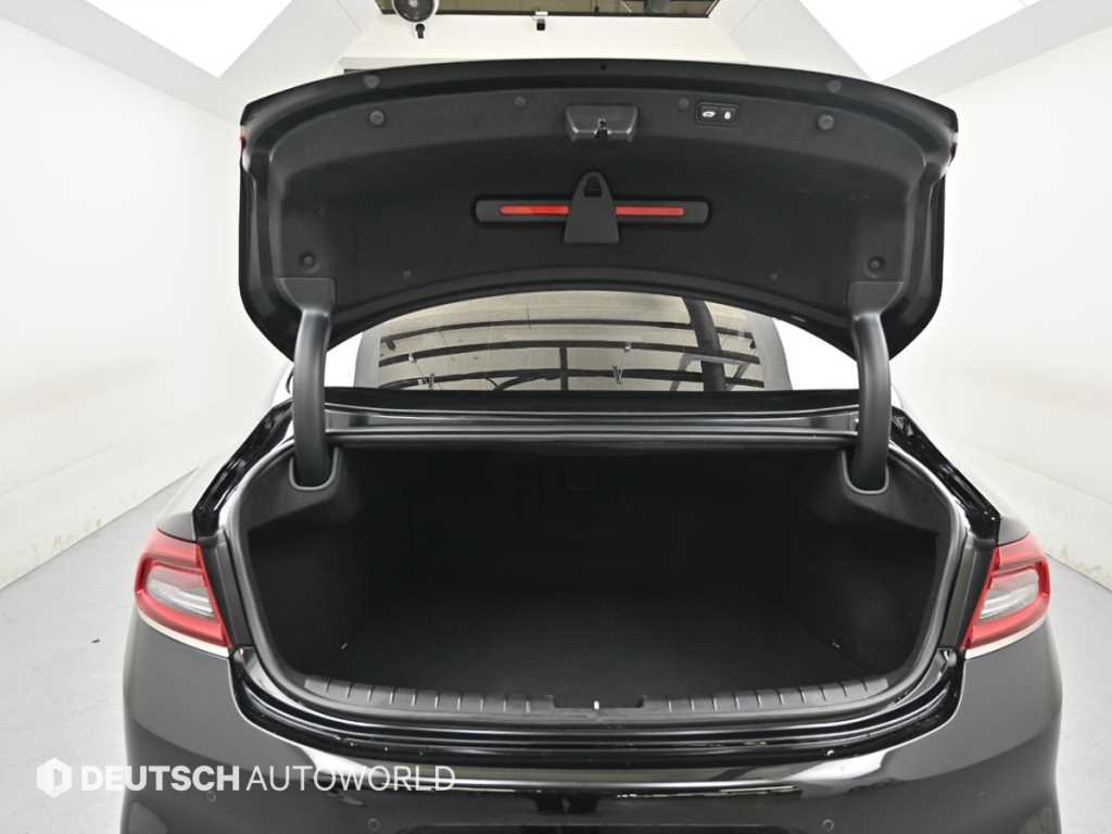 Hyundai Grandeur — photo 19