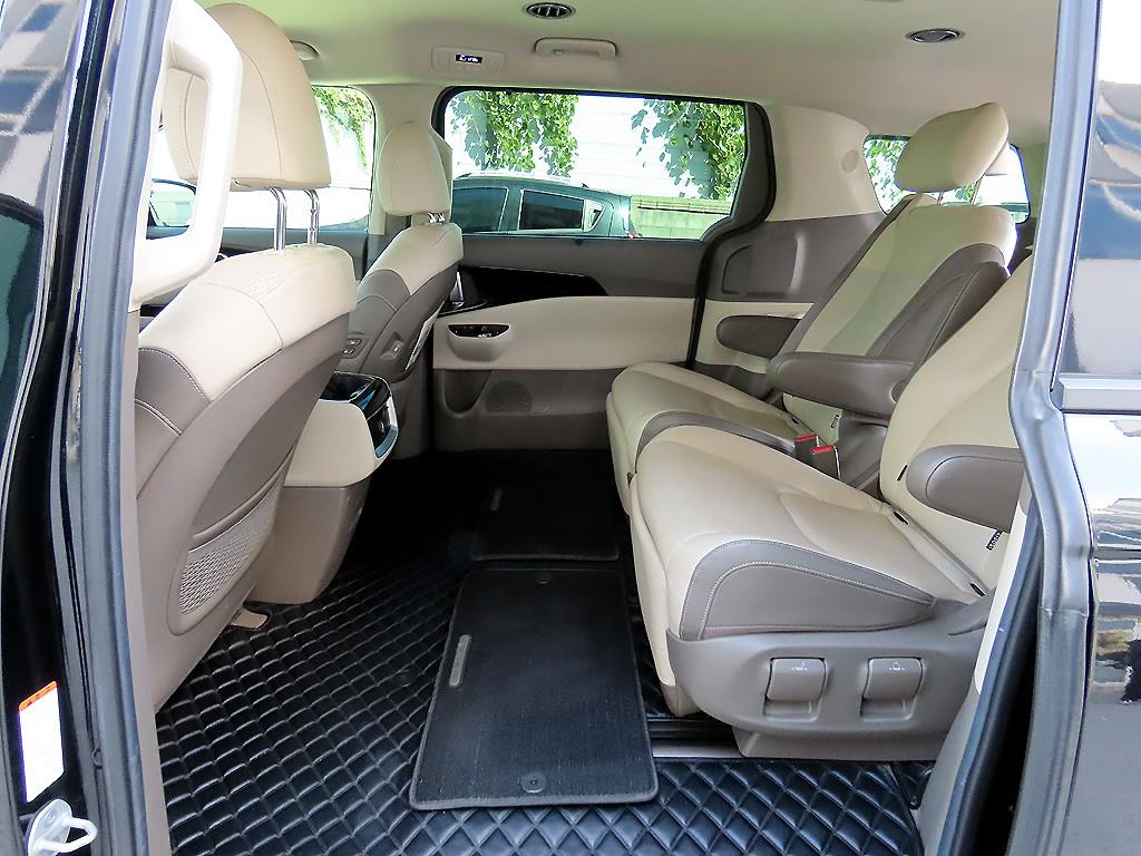 Kia Carnival — photo 06