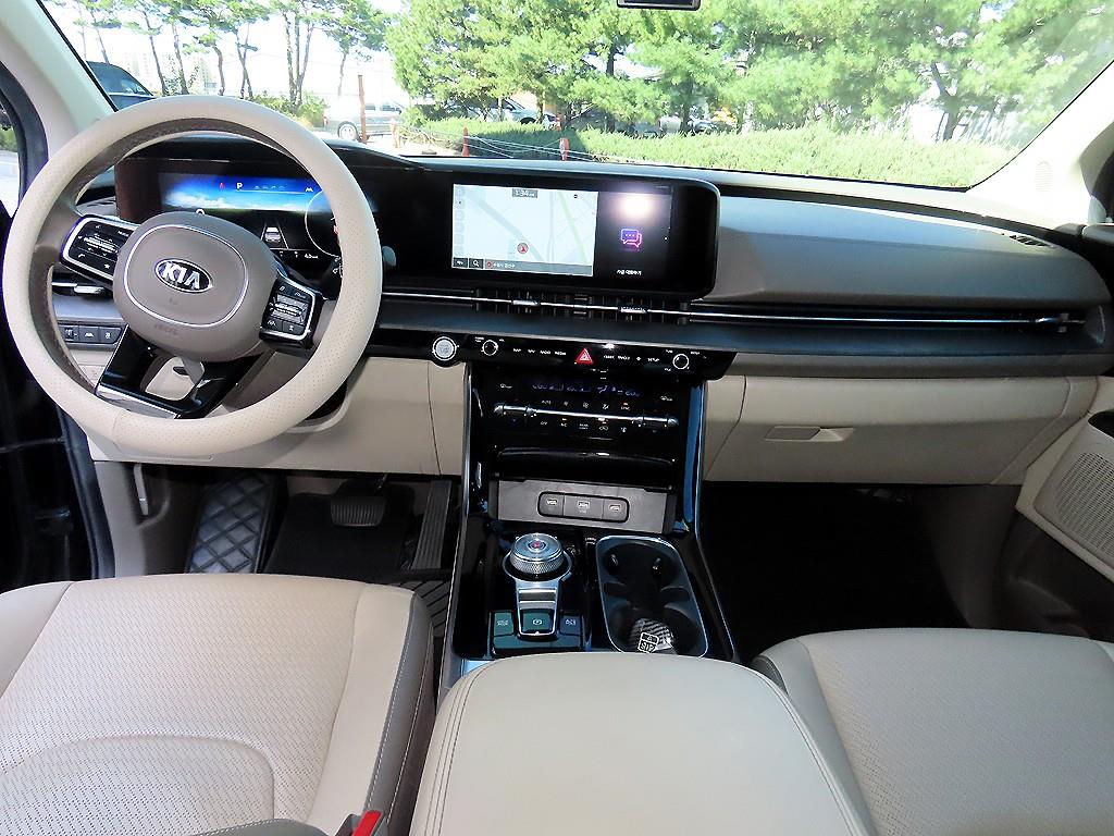 Kia Carnival — photo 07