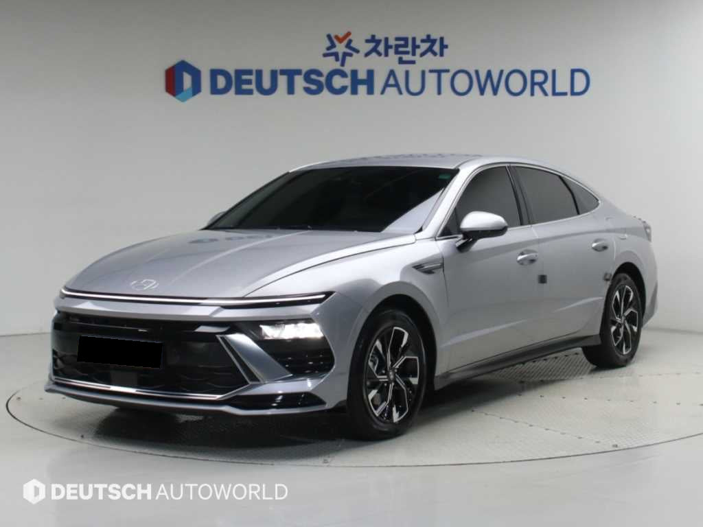 Hyundai Sonata — photo 01
