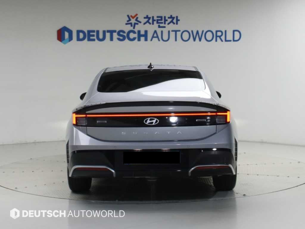 Hyundai Sonata — photo 04