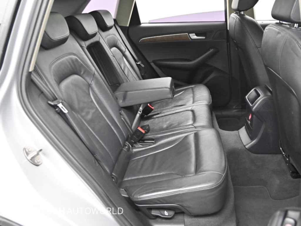 Audi Q5 — photo 12