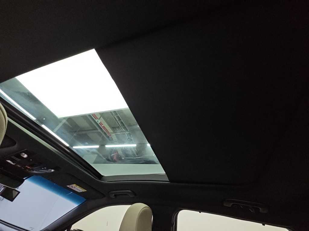 Kia K8 — photo 09