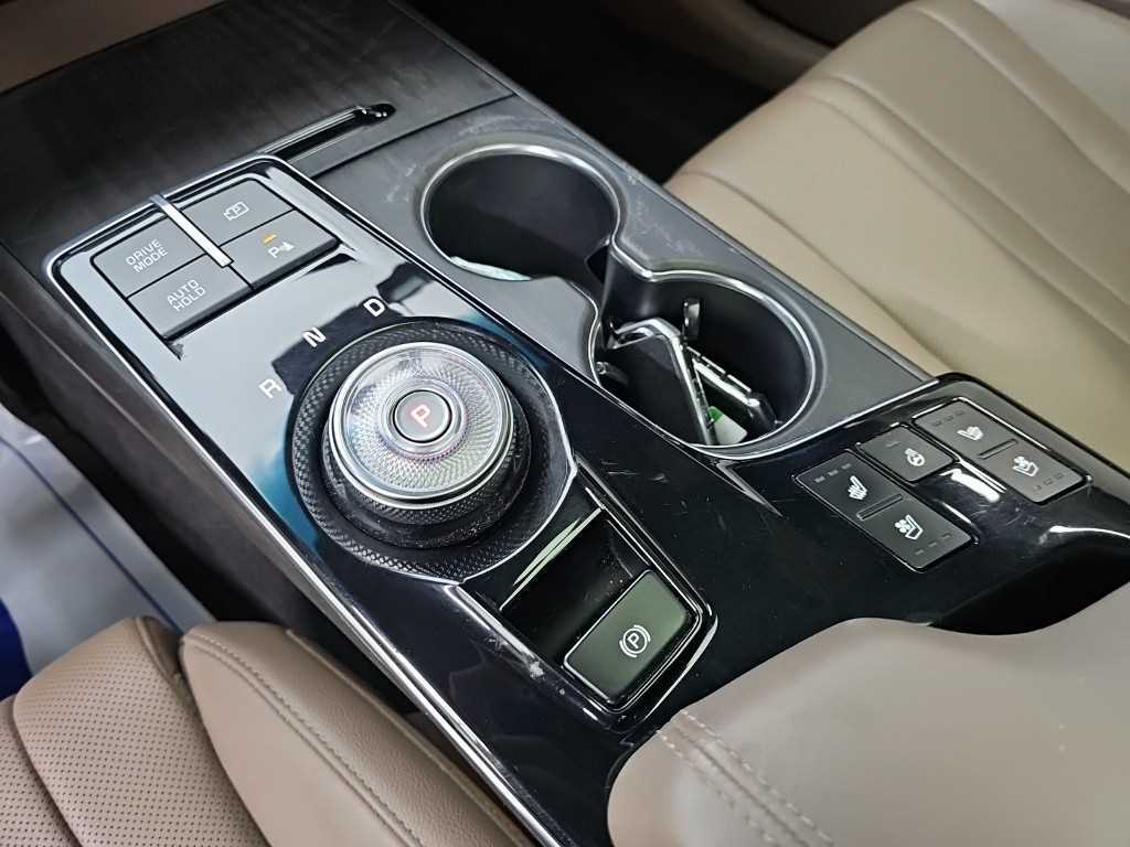 Kia K8 — photo 13
