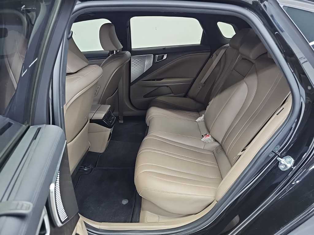 Kia K8 — photo 14