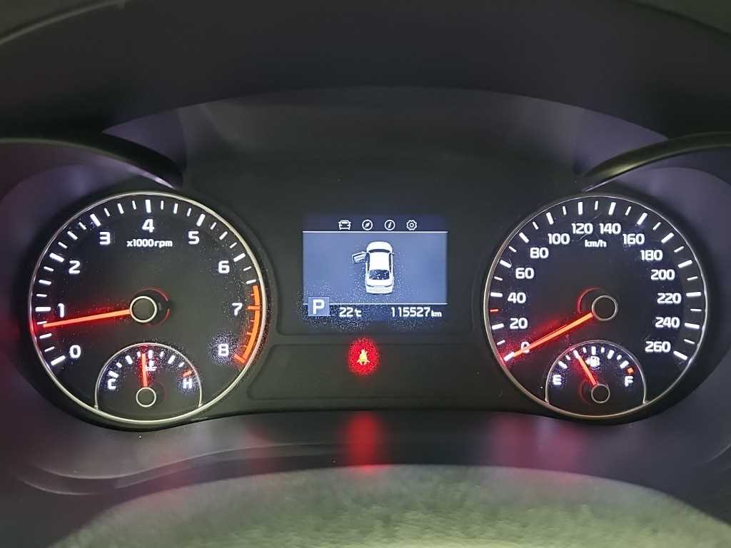Kia K5 — photo 06