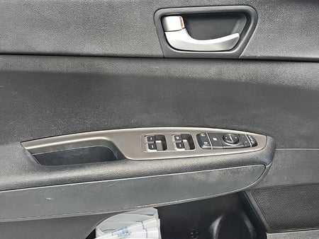 Kia K5 — photo 15