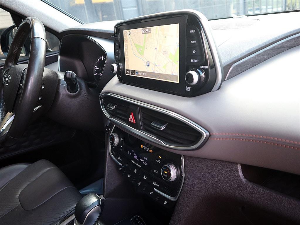 Hyundai Santafe — photo 11