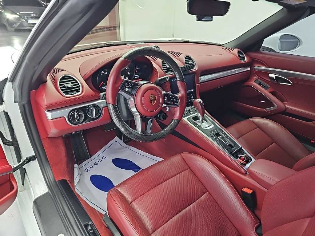 Porsche 718 — photo 07