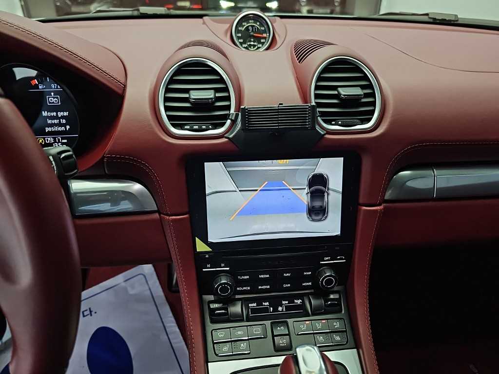 Porsche 718 — photo 10