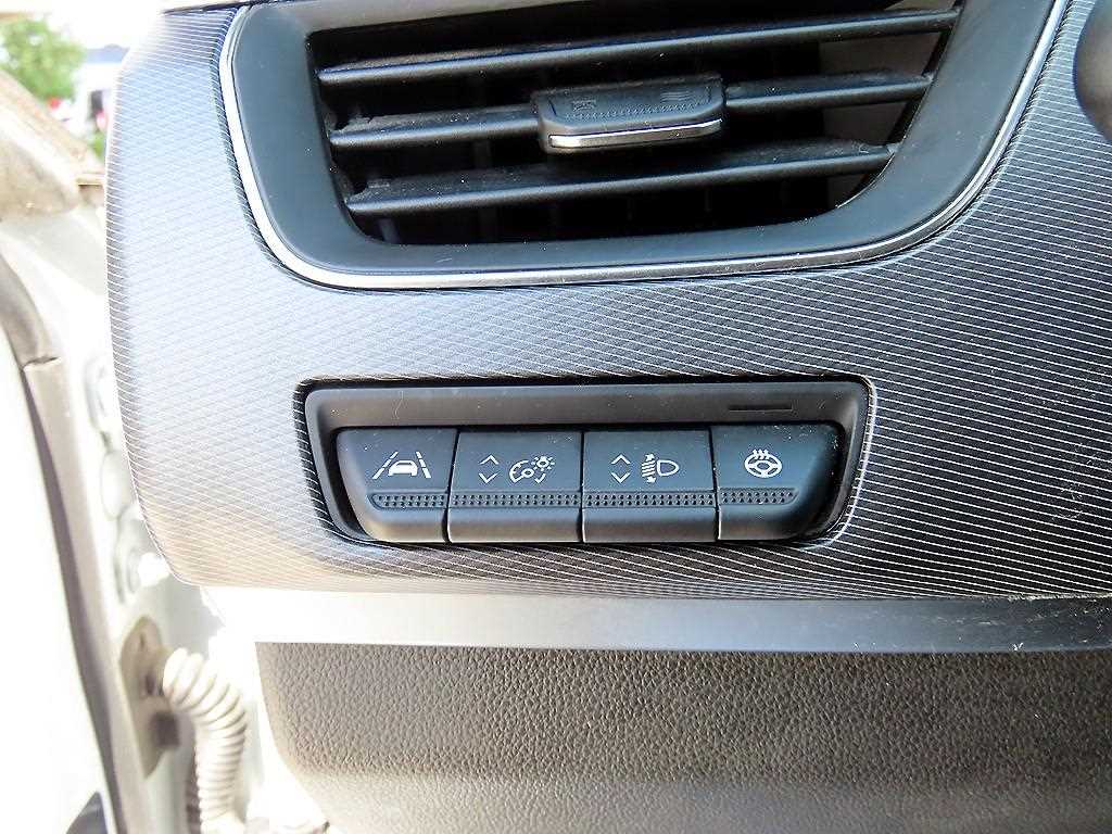 RENAULT XM3 — photo 12