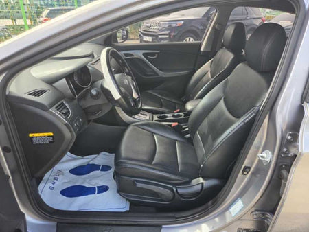 Hyundai Avante — photo 05