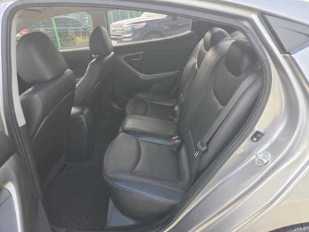 Hyundai Avante — photo 06