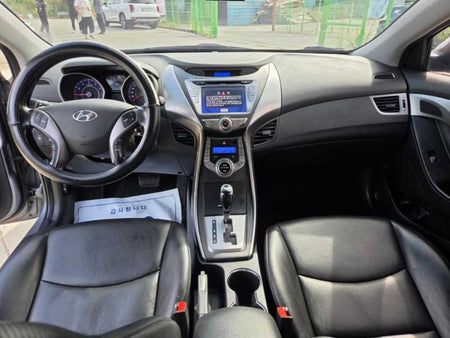 Hyundai Avante — photo 07