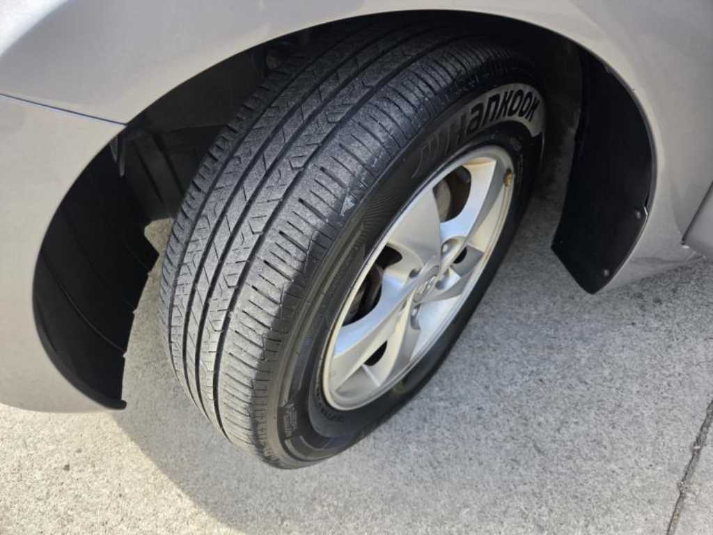 Hyundai Avante — photo 18