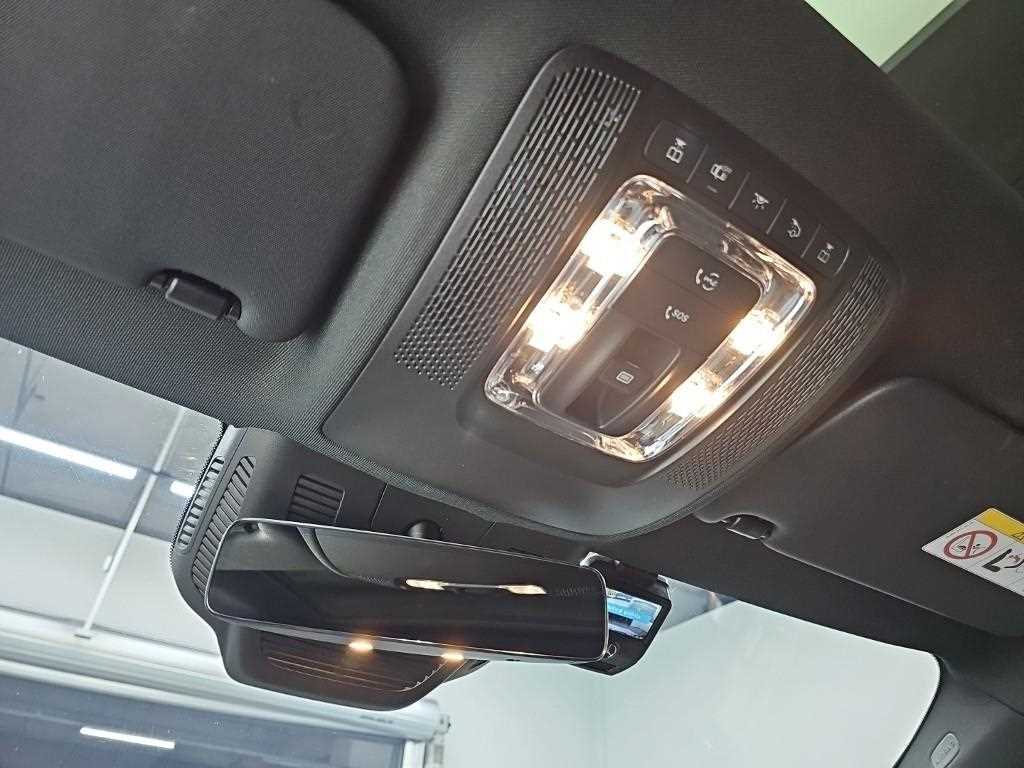 Mercedes-Benz CLA-Class — photo 16
