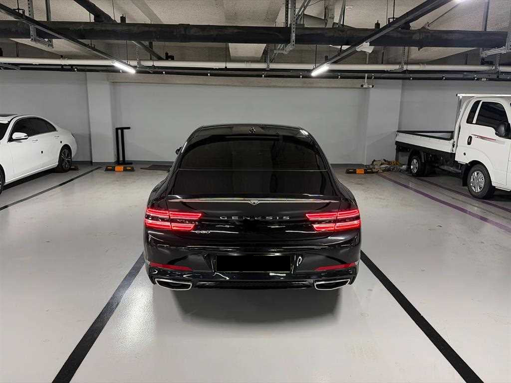 Genesis G80 — photo 03