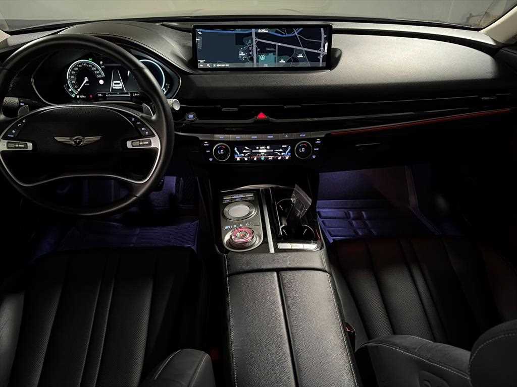 Genesis G80 — photo 06