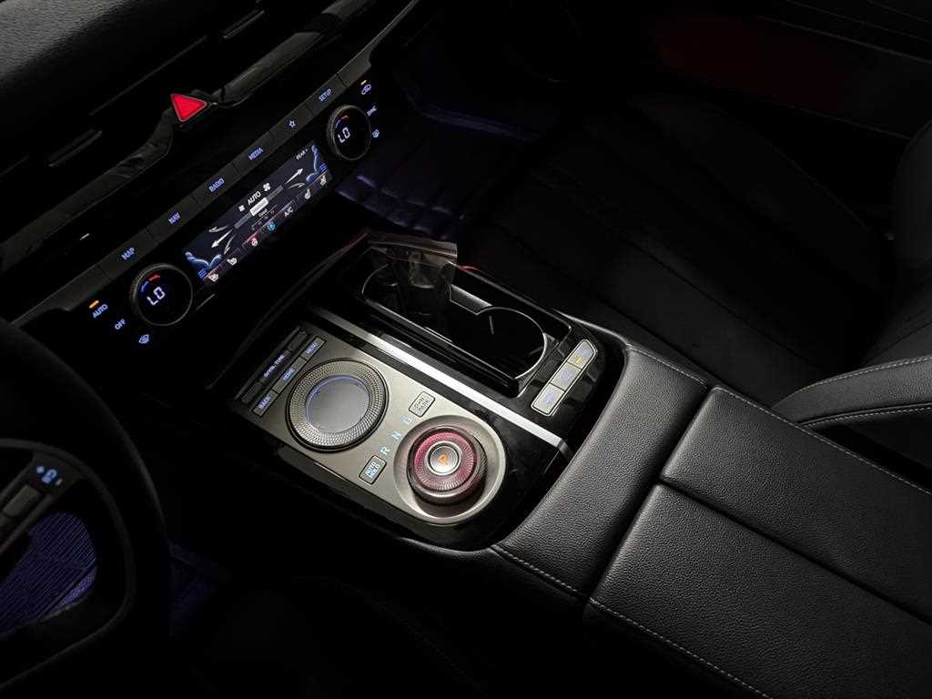 Genesis G80 — photo 13