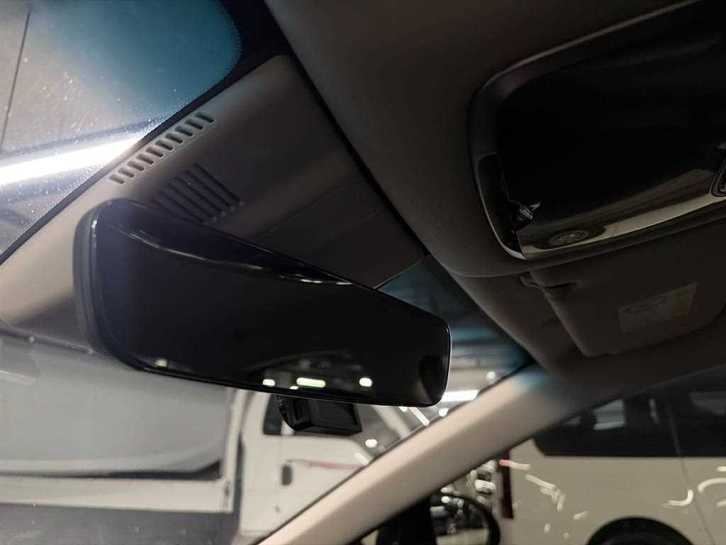Genesis G80 — photo 14