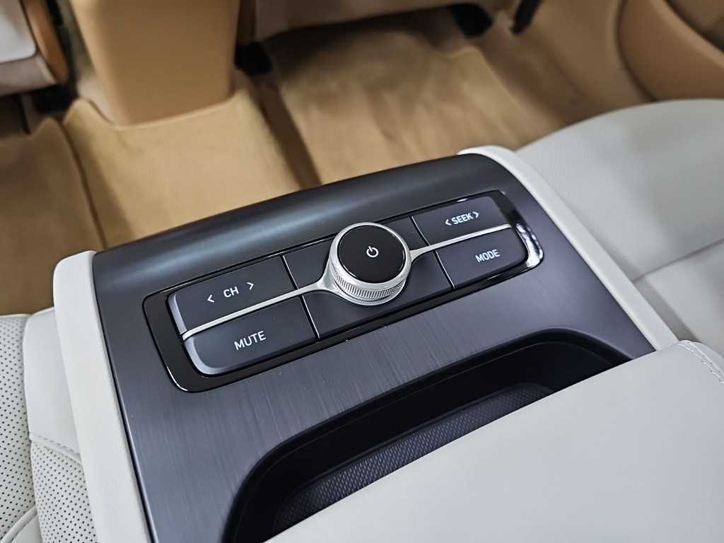 Hyundai Grandeur — photo 15