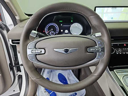 Genesis GV80 — photo 09