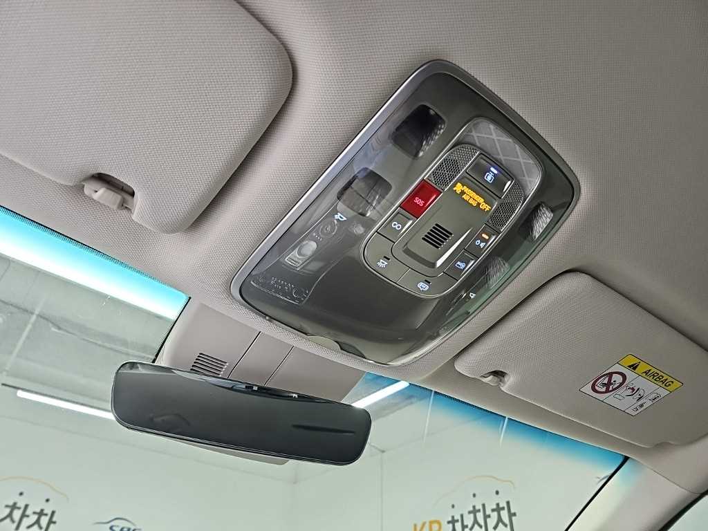 Genesis GV80 — photo 16