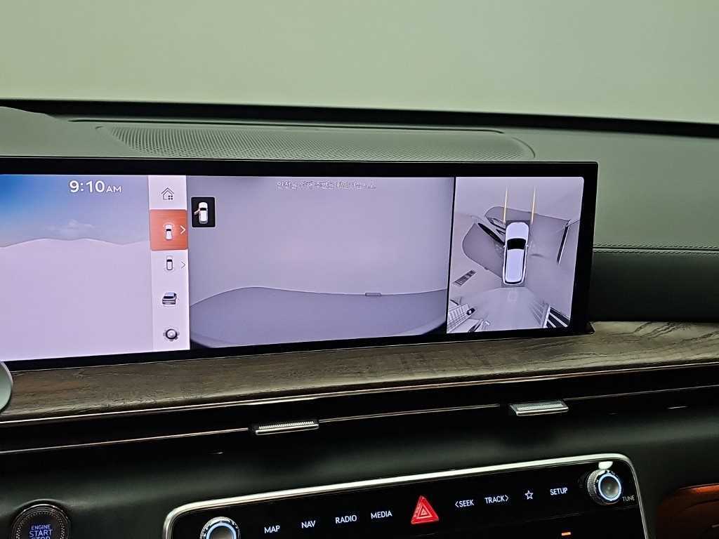 Genesis GV80 — photo 17