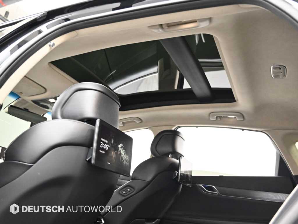 Genesis G80 — photo 18