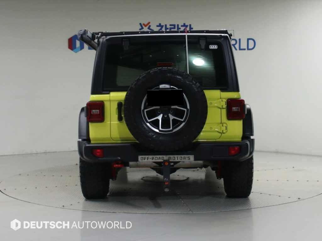 Jeep Wrangler — photo 04