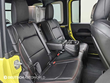 Jeep Wrangler — photo 12