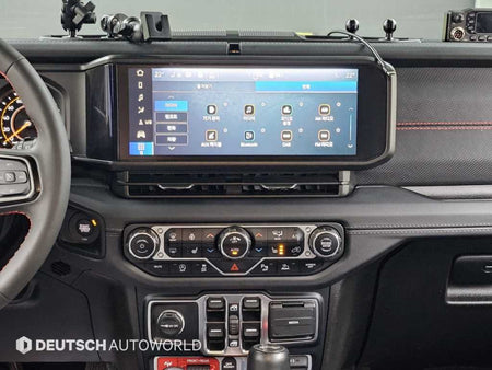 Jeep Wrangler — photo 14
