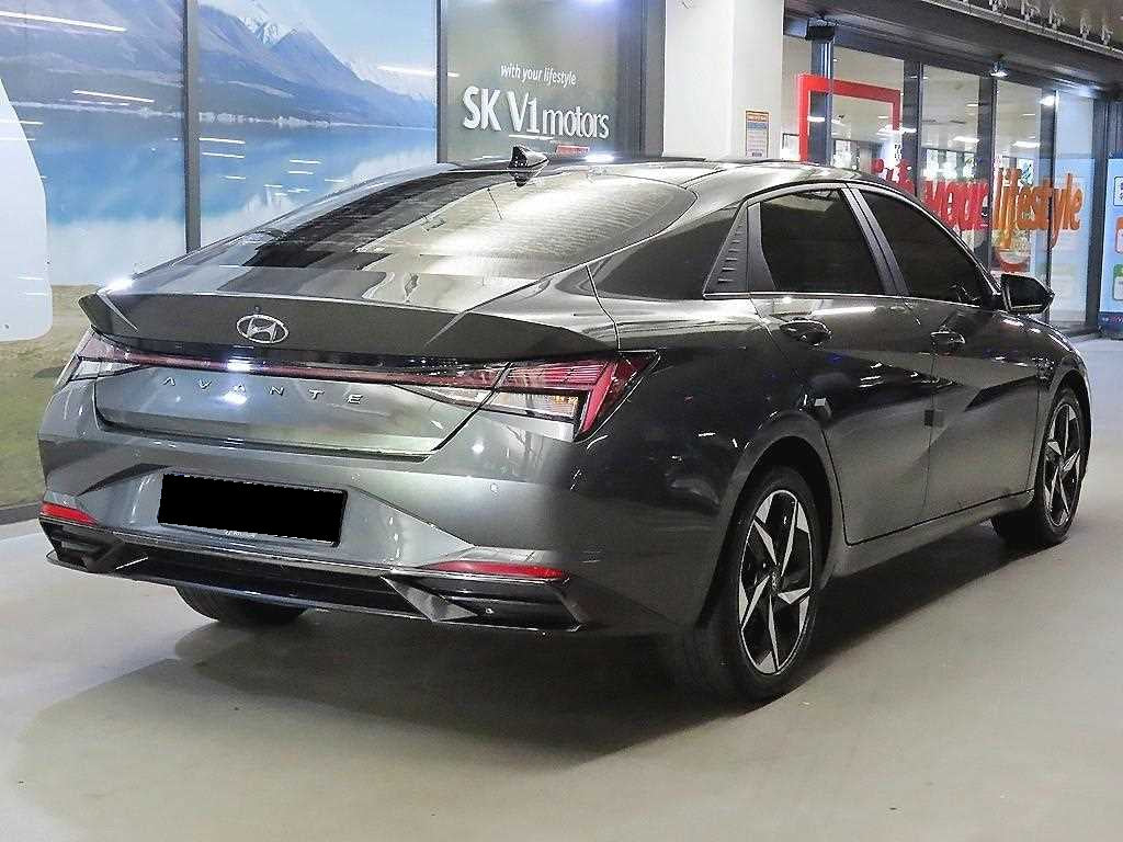 Hyundai Avante — photo 04