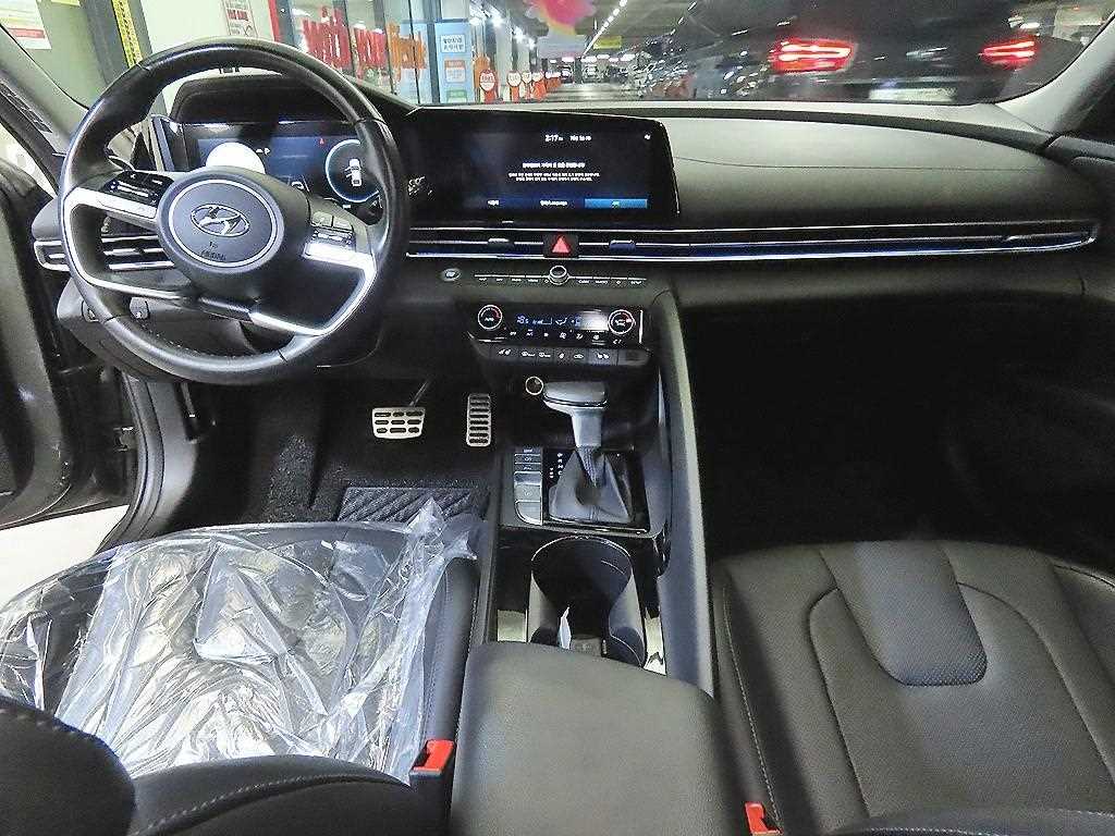 Hyundai Avante — photo 10