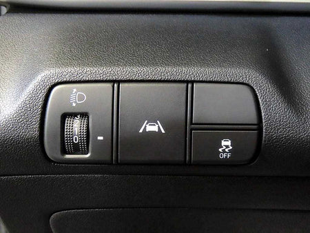 Hyundai Avante — photo 13