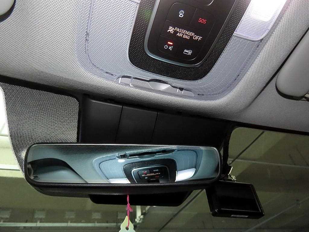Hyundai Avante — photo 16