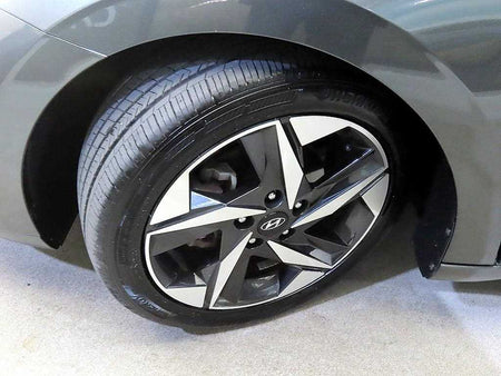 Hyundai Avante — photo 20