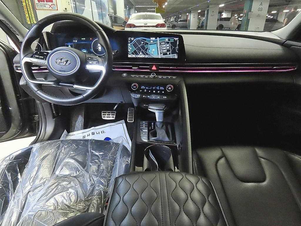 Hyundai Avante — photo 10