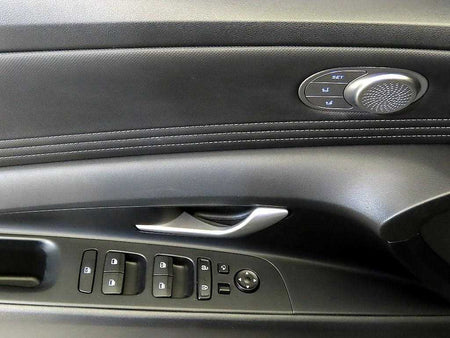 Hyundai Avante — photo 14