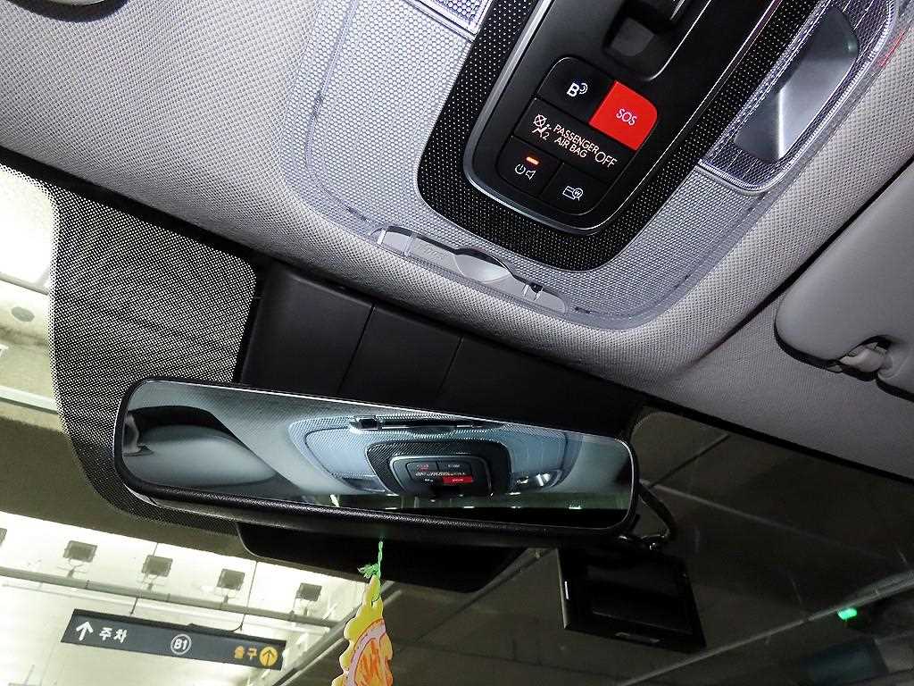 Hyundai Avante — photo 16