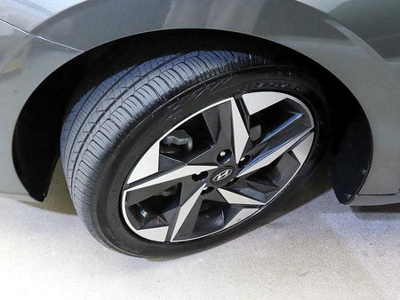 Hyundai Avante — photo 20