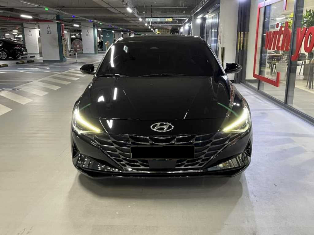 Hyundai Avante — photo 02
