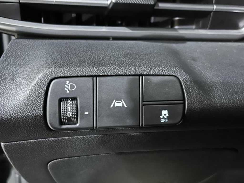 Hyundai Avante — photo 13