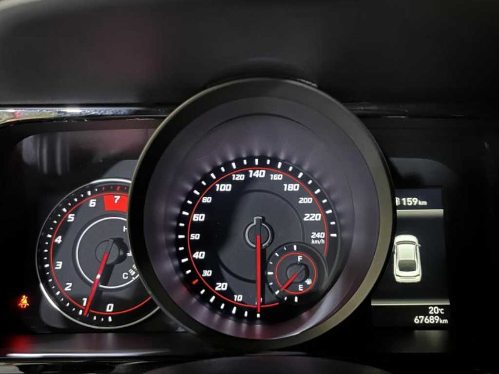 Hyundai Avante — photo 15